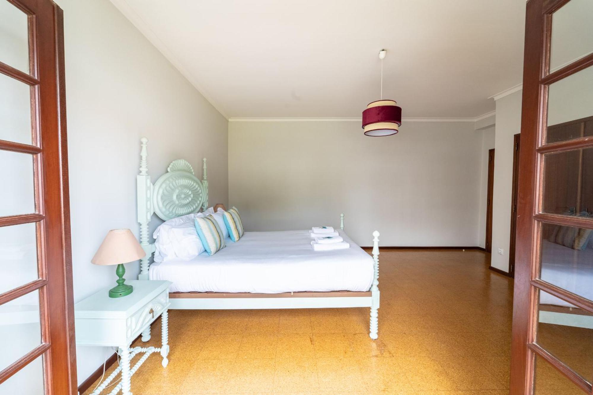 Amorosa Villa, 500M From The Beach By House And People Екстериор снимка