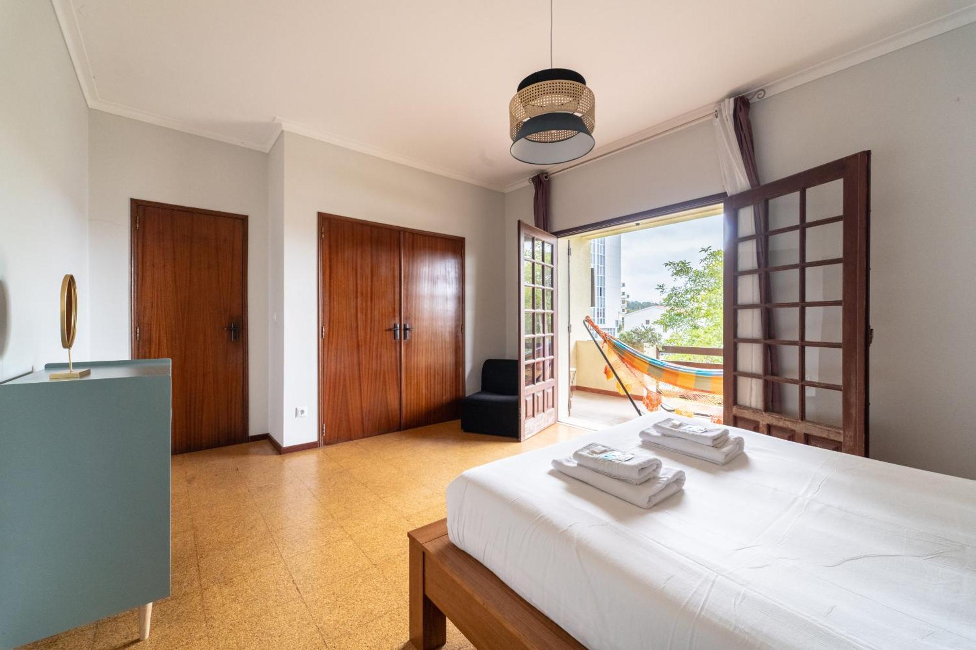Amorosa Villa, 500M From The Beach By House And People Екстериор снимка