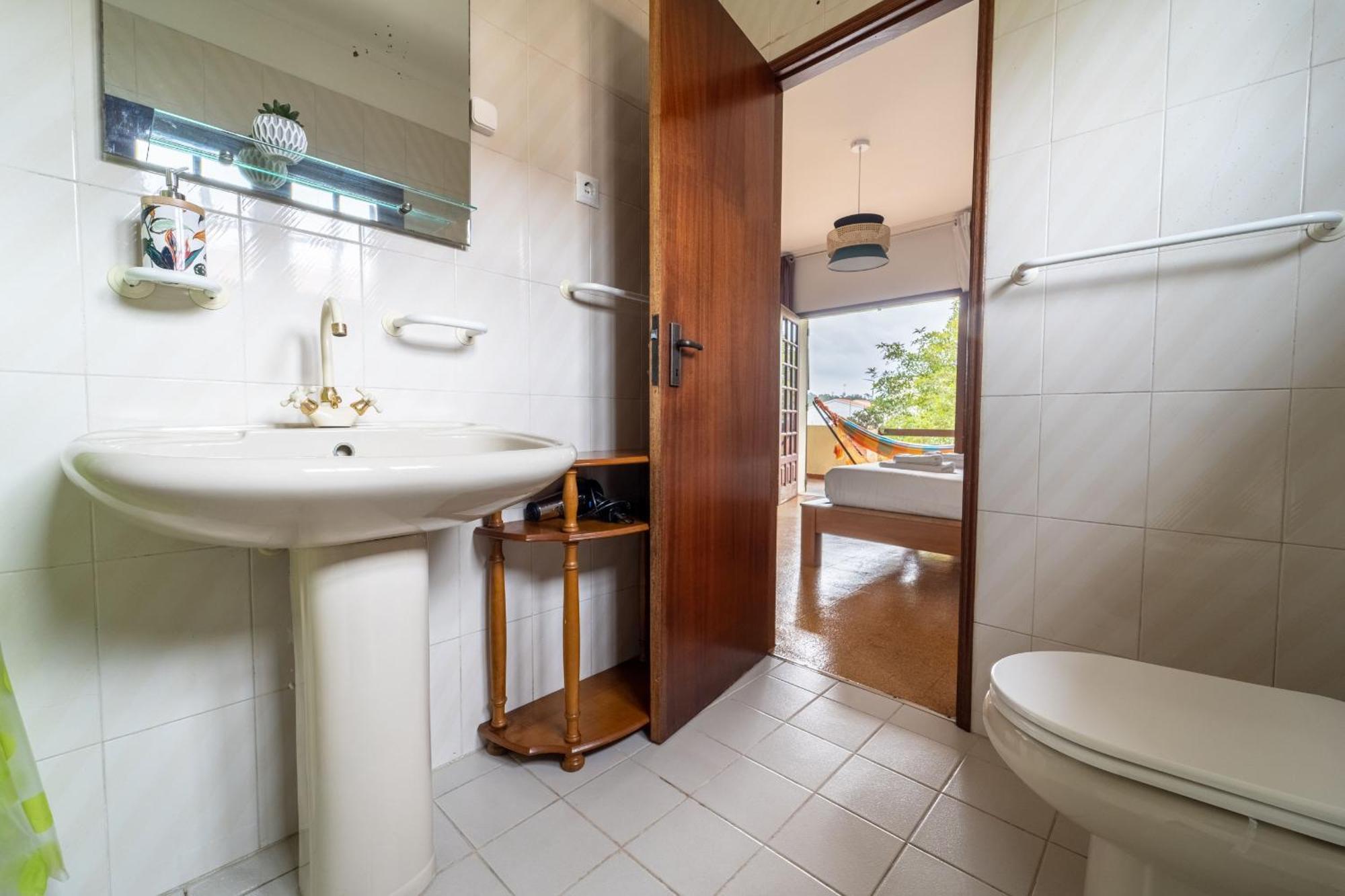 Amorosa Villa, 500M From The Beach By House And People Екстериор снимка
