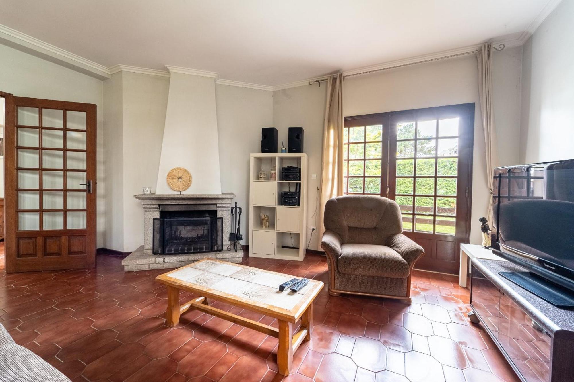 Amorosa Villa, 500M From The Beach By House And People Екстериор снимка