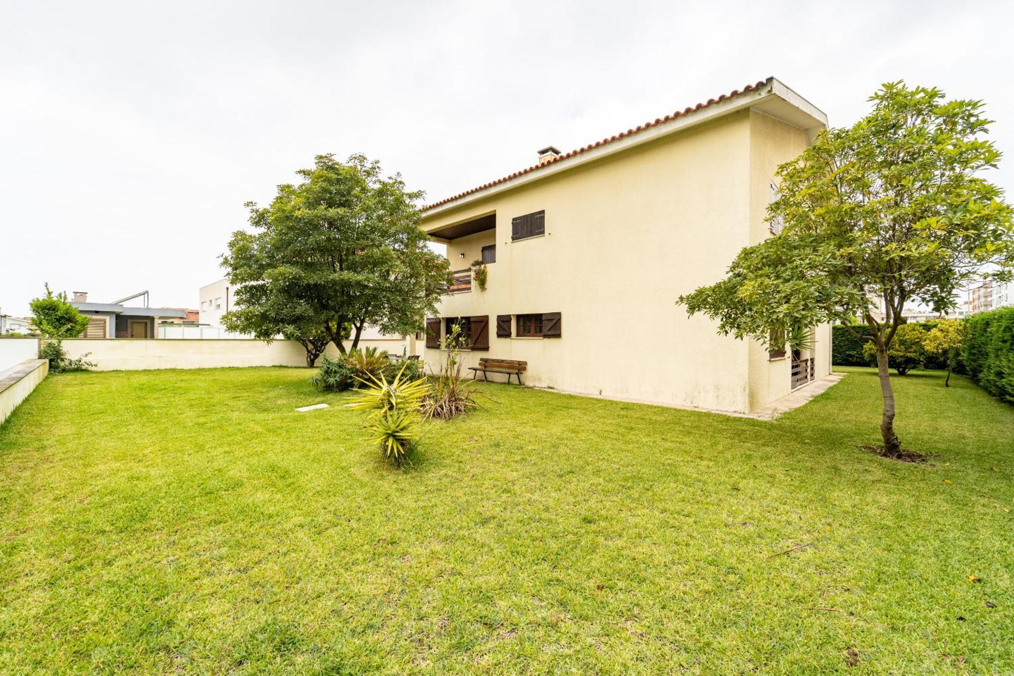 Amorosa Villa, 500M From The Beach By House And People Екстериор снимка