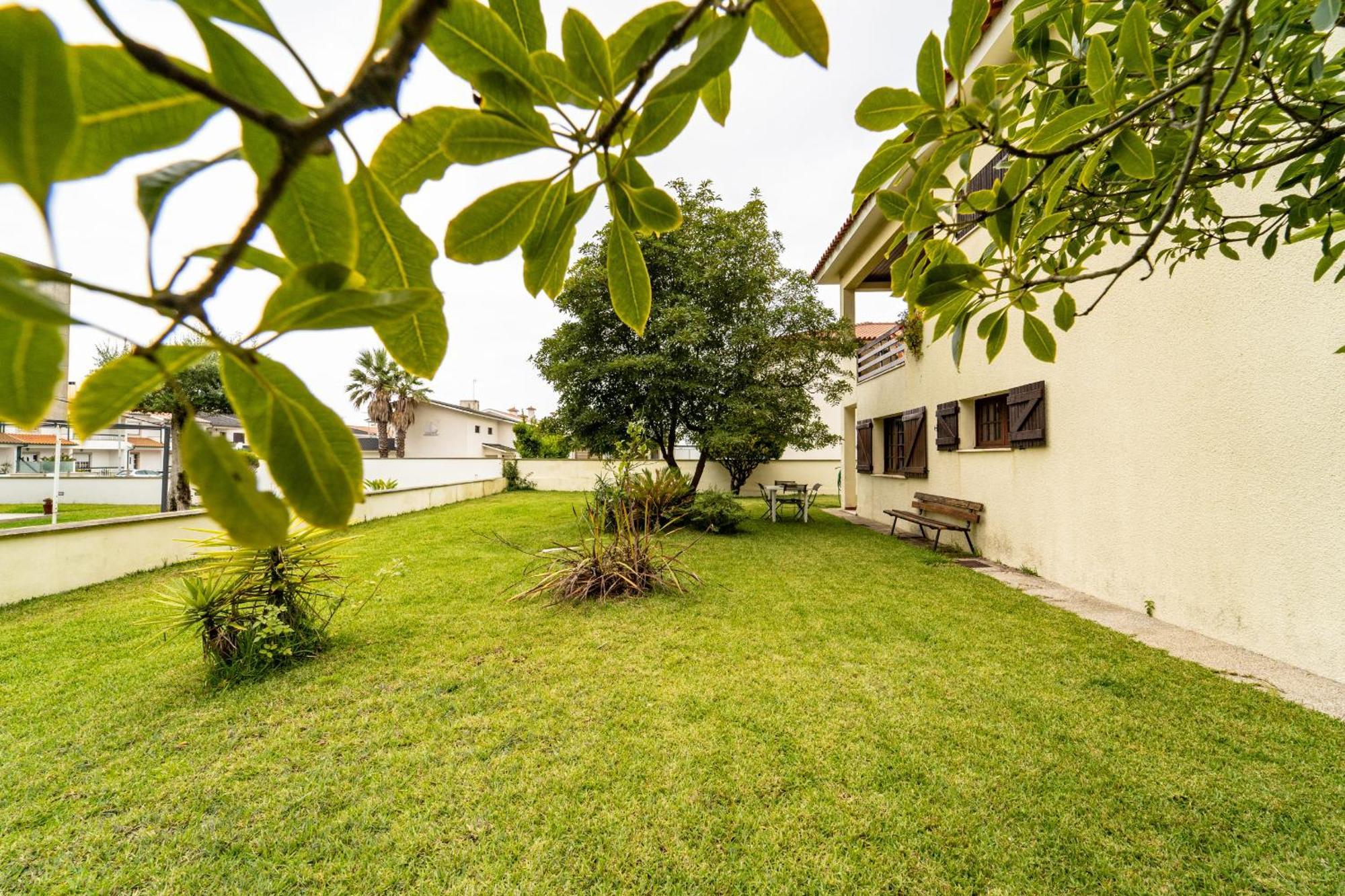 Amorosa Villa, 500M From The Beach By House And People Екстериор снимка